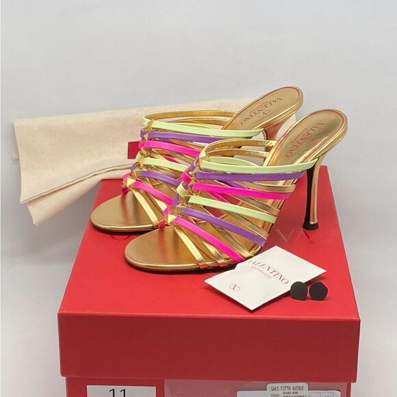 Valentino Garavani rockstud strappy 100mm stiletto mules - Picture 11 of 13